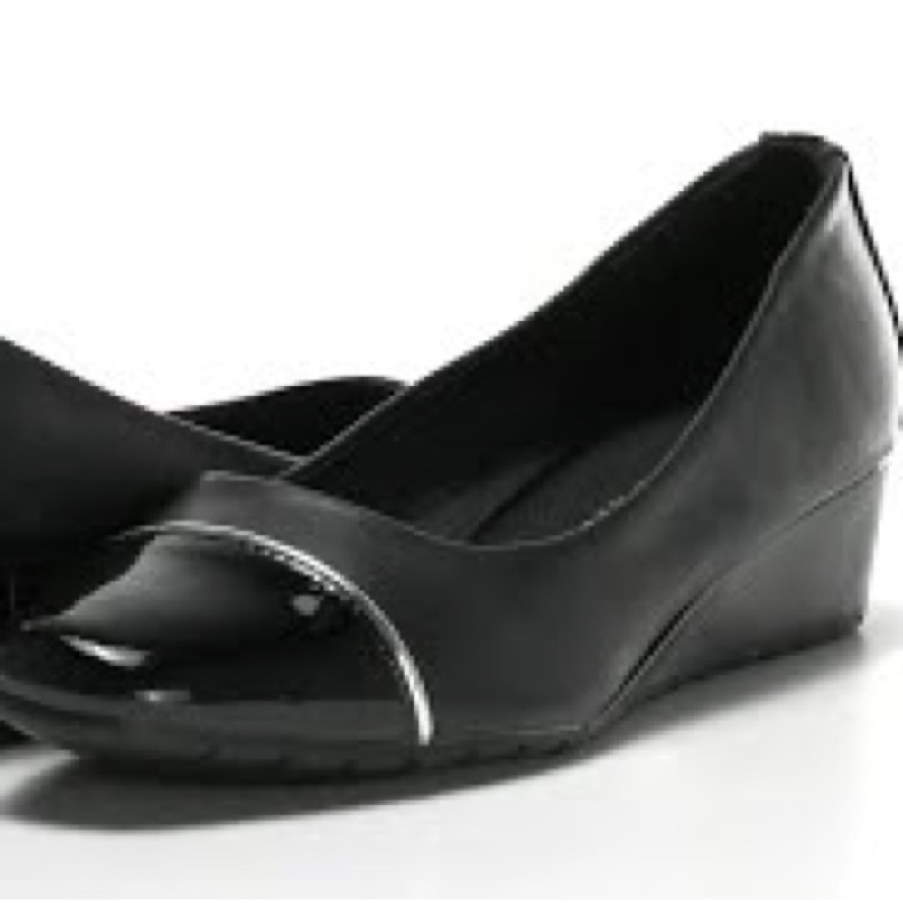 Anne Klein Mildred Black Patent Leather, Espadrilles Slip-Ons, Women’s Size 5.5